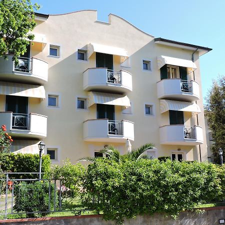 Hotel Il Pino San Vincenzo Esterno foto