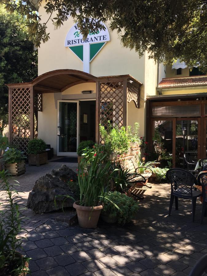 Hotel Il Pino San Vincenzo Esterno foto