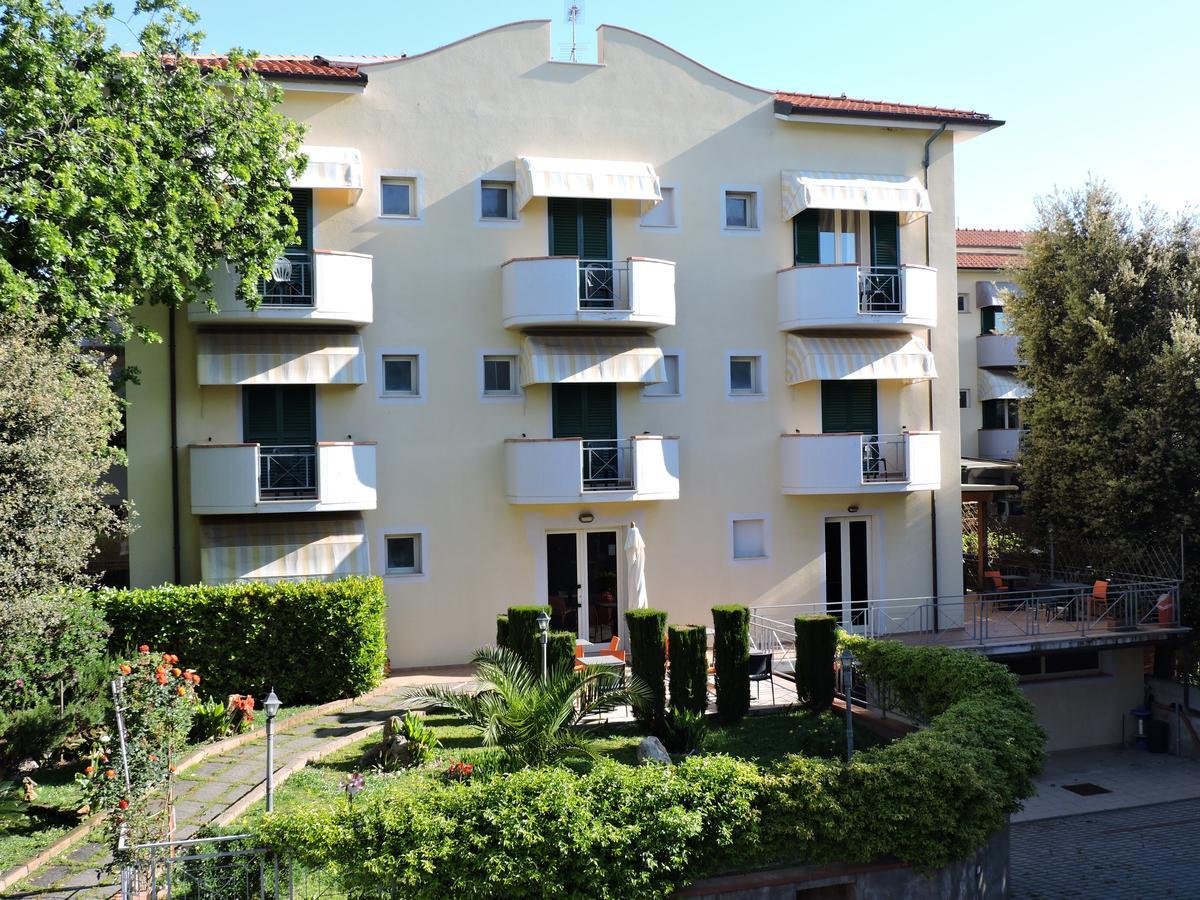 Hotel Il Pino San Vincenzo Esterno foto
