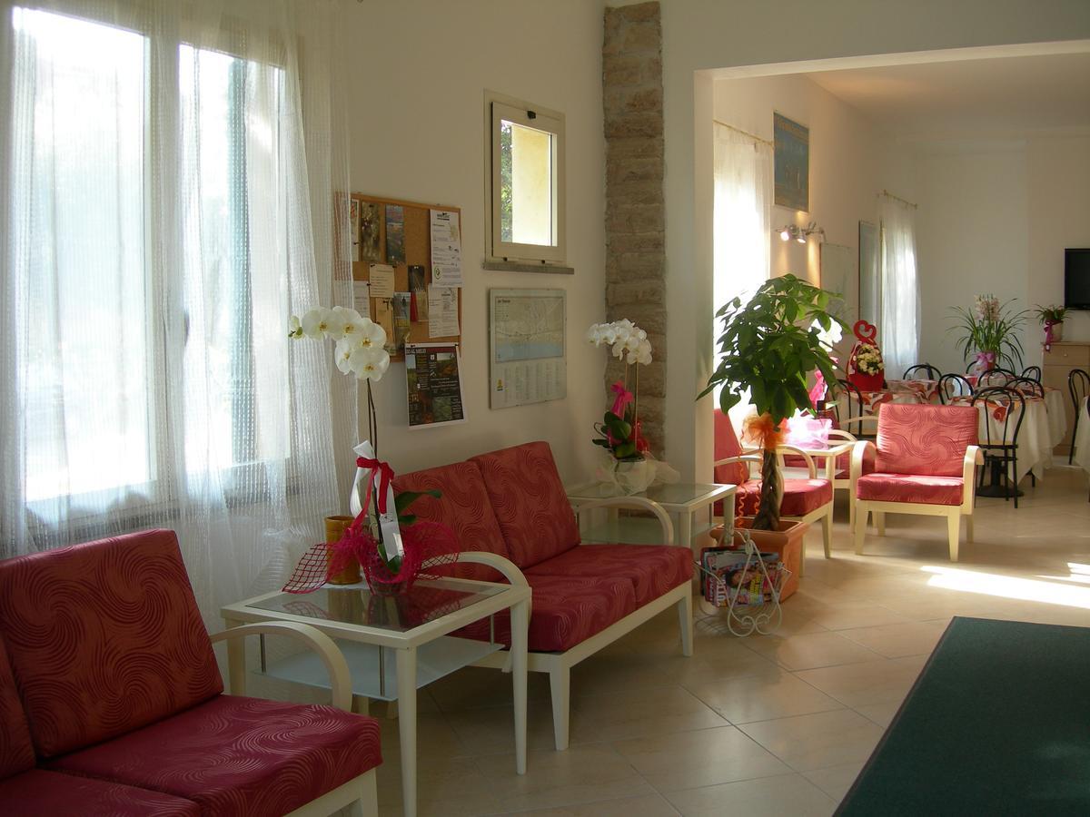 Hotel Il Pino San Vincenzo Esterno foto