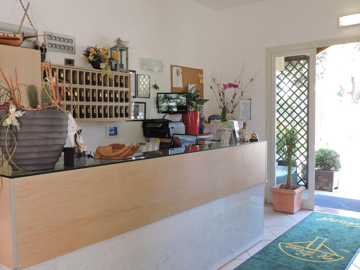 Hotel Il Pino San Vincenzo Esterno foto