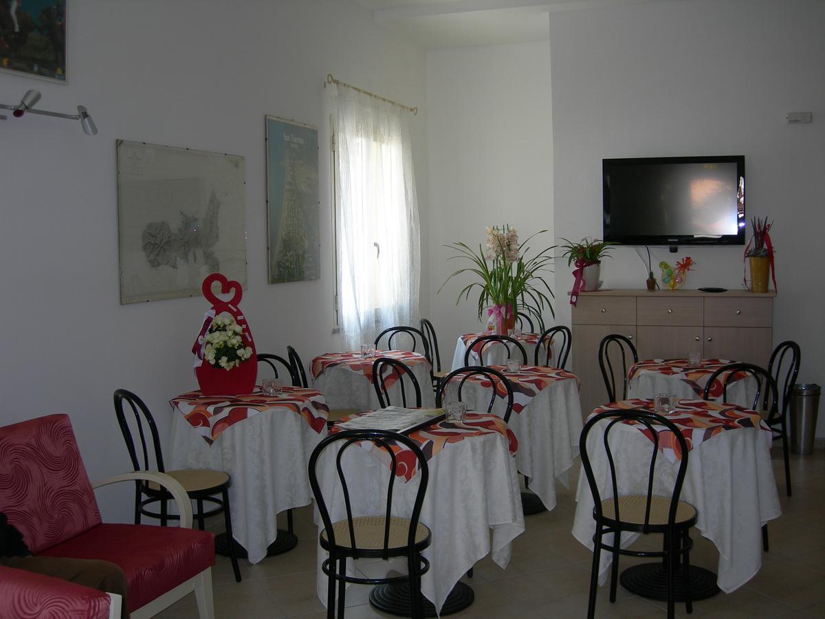 Hotel Il Pino San Vincenzo Esterno foto