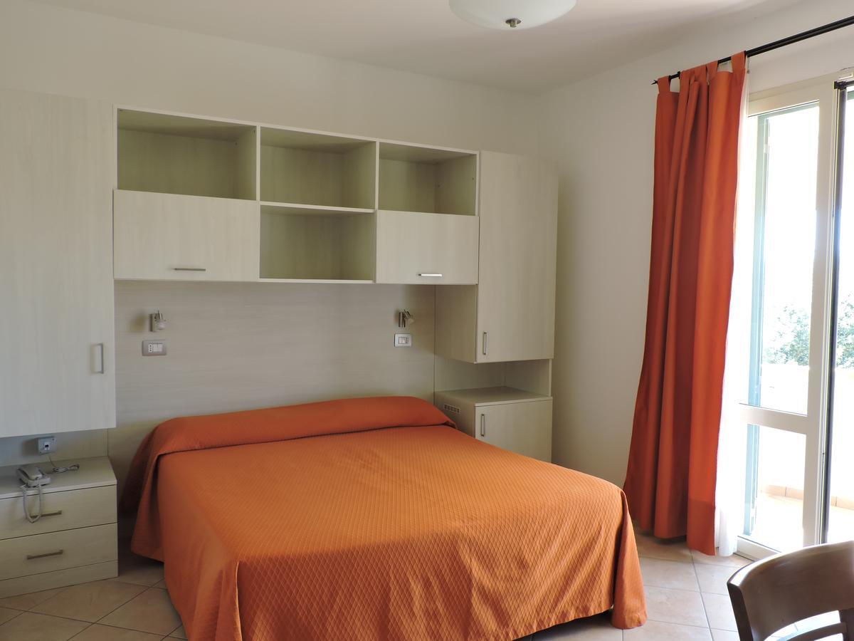Hotel Il Pino San Vincenzo Esterno foto