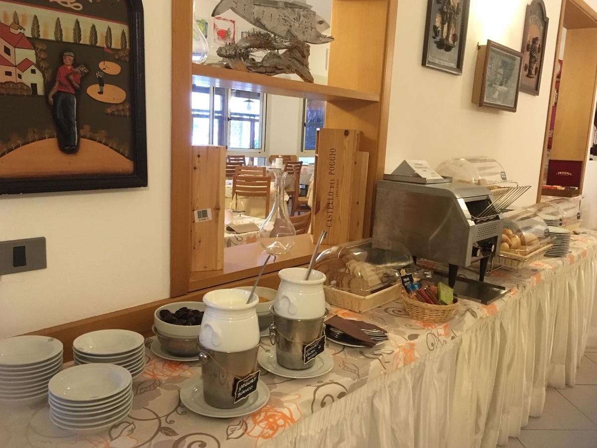 Hotel Il Pino San Vincenzo Esterno foto
